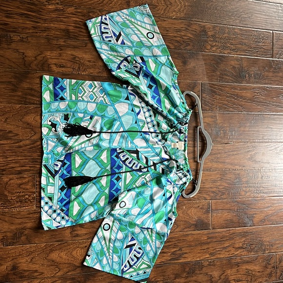 Chicos tasseled cold shoulder top, size 1 (small) - Picture 6 of 10